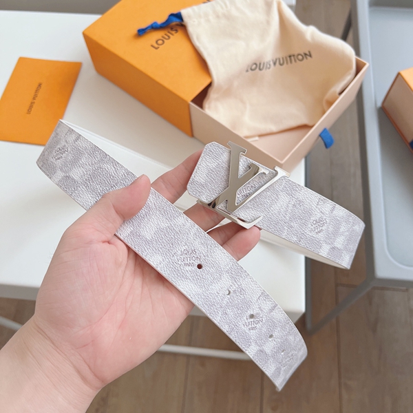 ルイヴィトンベルト細部ディテール